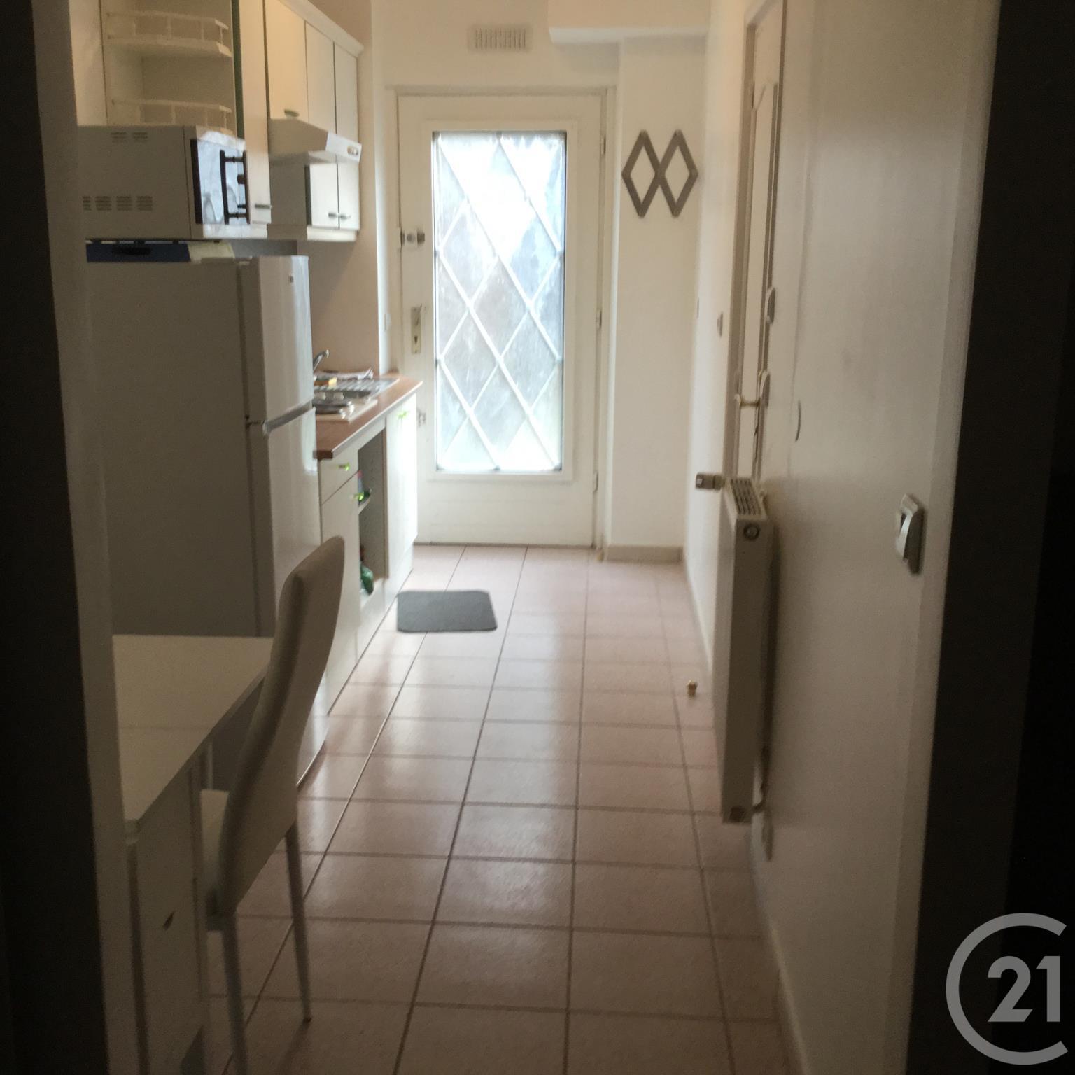 Appartement F1 à louer - 1 pièce - 22,0 m2 - BOISSY ST LEGER - 94 - ILE-DE-FRANCE