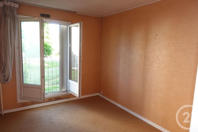 Appartement F2 à vendre - 2 pièces - 46.15 m2 - BOISSY ST LEGER - 94 - ILE-DE-FRANCE - Century 21 Boiss'Immobilier