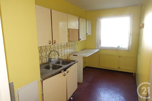 Appartement F2 à vendre - 2 pièces - 46.15 m2 - BOISSY ST LEGER - 94 - ILE-DE-FRANCE - Century 21 Boiss'Immobilier