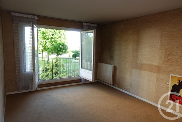 Appartement F2 à vendre - 2 pièces - 46.15 m2 - BOISSY ST LEGER - 94 - ILE-DE-FRANCE - Century 21 Boiss'Immobilier