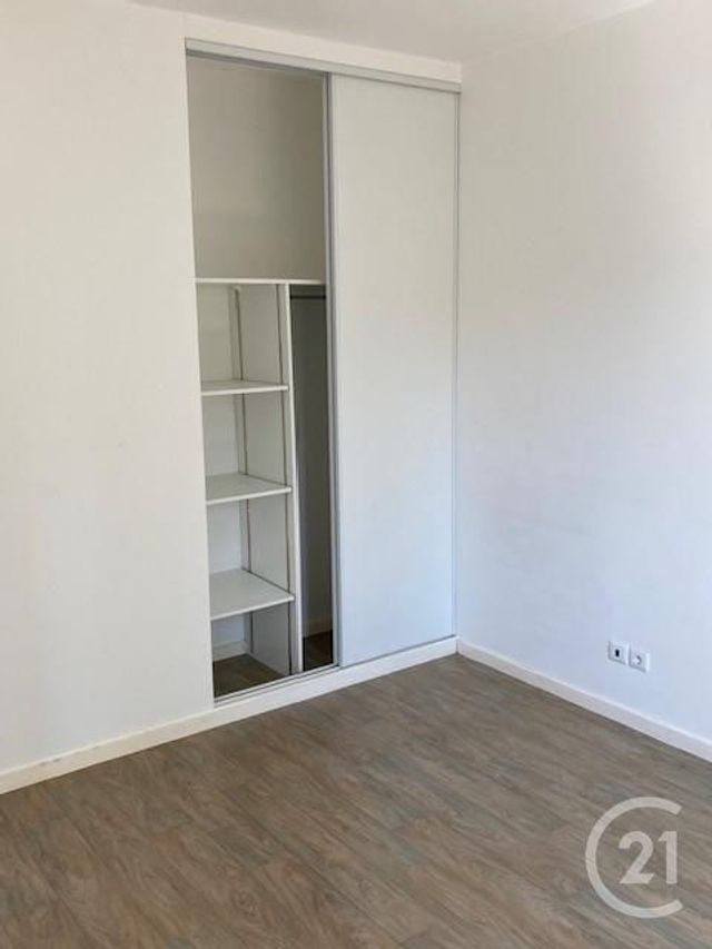 Afficher la photo en grand Appartement F2 à vendre - 2 pièces - 41.6 m2 - VILLECRESNES - 94 - ILE-DE-FRANCE - Century 21 Boiss'Immobilier