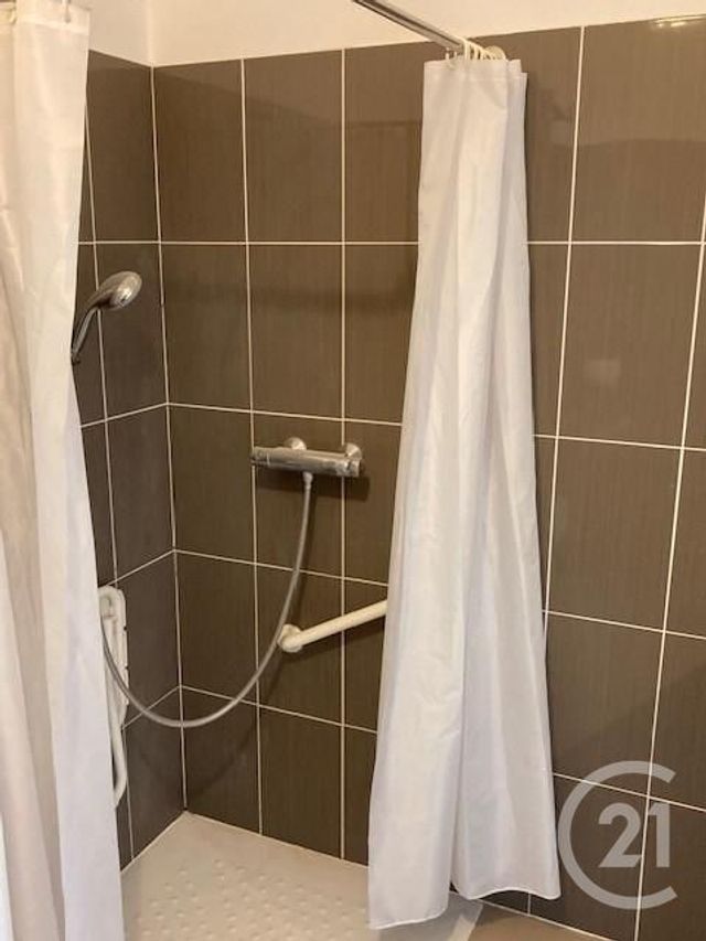 Afficher la photo en grand Appartement F2 à vendre - 2 pièces - 41.6 m2 - VILLECRESNES - 94 - ILE-DE-FRANCE - Century 21 Boiss'Immobilier