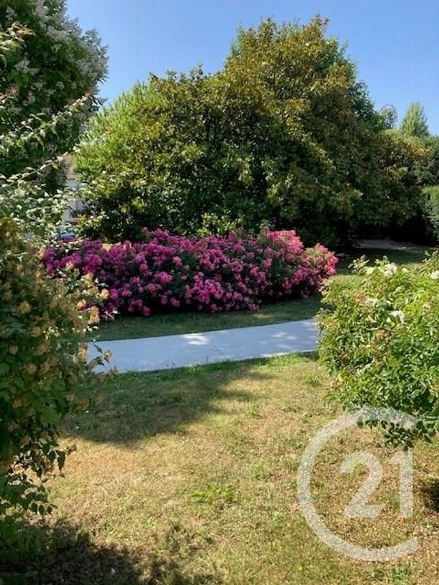 Afficher la photo en grand Appartement F2 à vendre - 2 pièces - 41.6 m2 - VILLECRESNES - 94 - ILE-DE-FRANCE - Century 21 Boiss'Immobilier