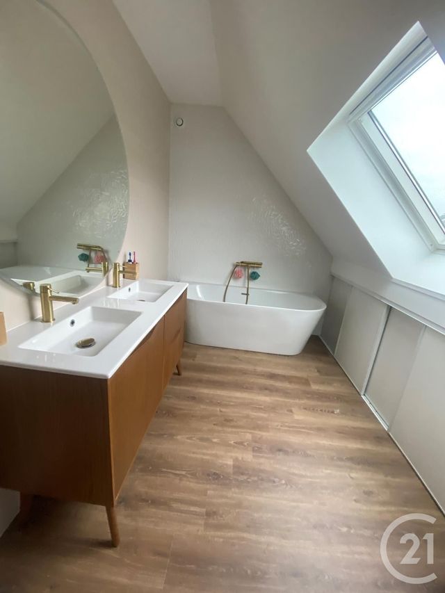 maison à vendre - 6 pièces - 127.0 m2 - VILLECRESNES - 94 - ILE-DE-FRANCE - Century 21 Boiss'Immobilier