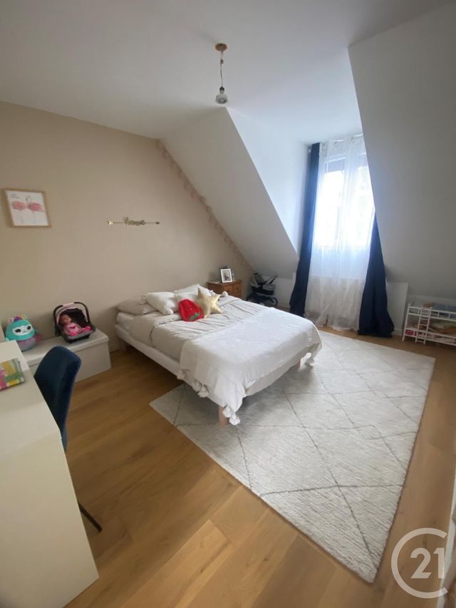 maison à vendre - 6 pièces - 127.0 m2 - VILLECRESNES - 94 - ILE-DE-FRANCE - Century 21 Boiss'Immobilier