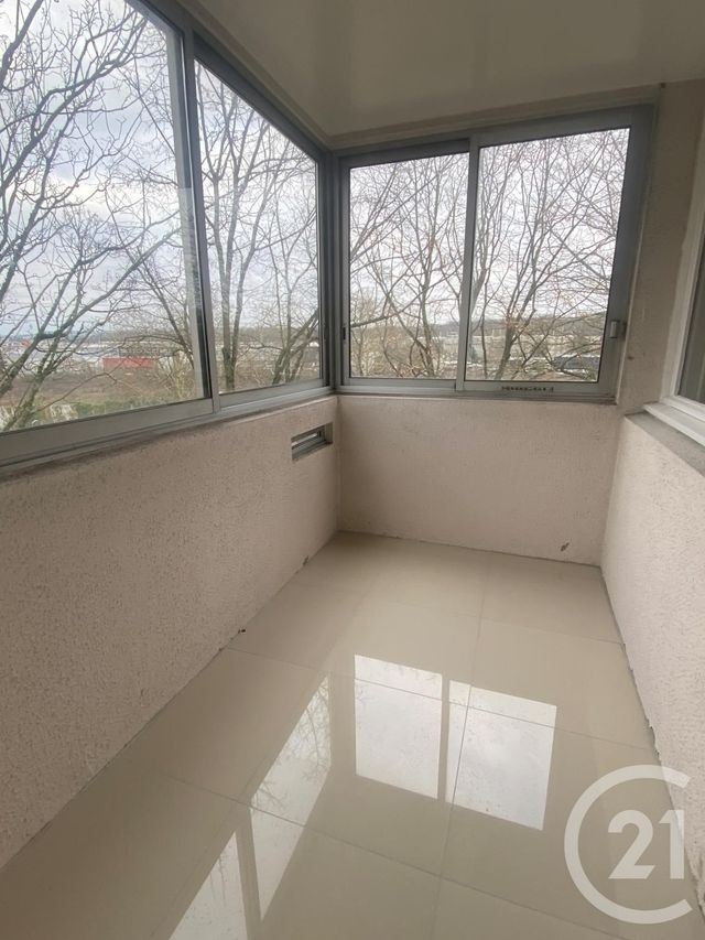 Appartement F4 à louer - 4 pièces - 79.02 m2 - BOISSY ST LEGER - 94 - ILE-DE-FRANCE - Century 21 Boiss'Immobilier