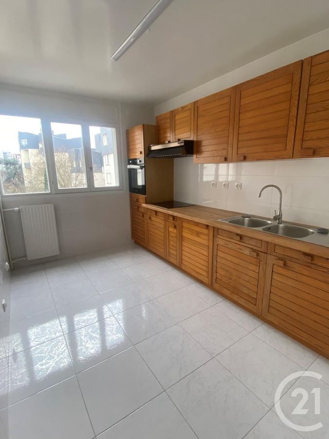 Appartement F4 à louer - 4 pièces - 79.02 m2 - BOISSY ST LEGER - 94 - ILE-DE-FRANCE - Century 21 Boiss'Immobilier