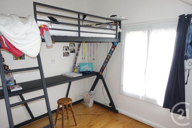 Afficher la photo en grand maison à vendre - 6 pièces - 130.23 m2 - MANDRES LES ROSES - 94 - ILE-DE-FRANCE - Century 21 Boiss'Immobilier