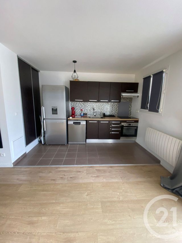 Appartement F3 à louer - 3 pièces - 62.0 m2 - LIMEIL BREVANNES - 94 - ILE-DE-FRANCE - Century 21 Boiss'Immobilier