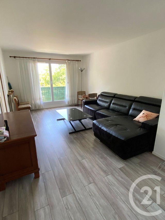 Appartement F4 à louer - 4 pièces - 78.57 m2 - BOISSY ST LEGER - 94 - ILE-DE-FRANCE - Century 21 Boiss'Immobilier