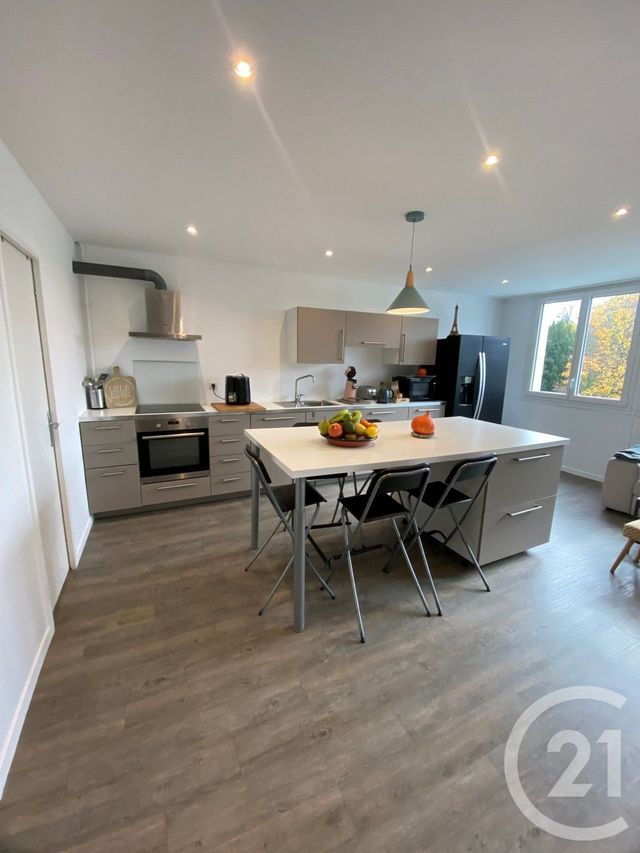 Appartement F4 à vendre - 4 pièces - 80.02 m2 - BOISSY ST LEGER - 94 - ILE-DE-FRANCE - Century 21 Boiss'Immobilier