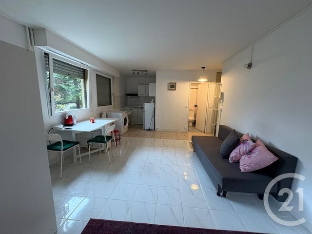 Appartement F1 à louer - 1 pièce - 38.0 m2 - BOISSY ST LEGER - 94 - ILE-DE-FRANCE - Century 21 Boiss'Immobilier