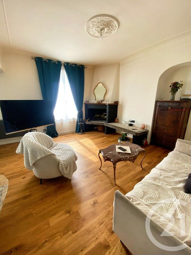 Appartement F2 à vendre - 2 pièces - 65.19 m2 - BOISSY ST LEGER - 94 - ILE-DE-FRANCE - Century 21 Boiss'Immobilier