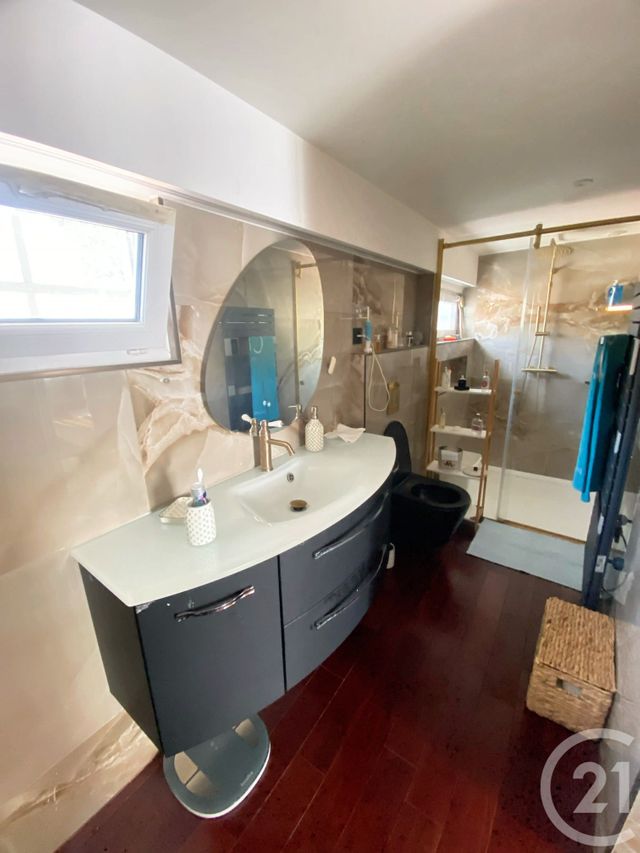Appartement F2 à vendre - 2 pièces - 65.19 m2 - BOISSY ST LEGER - 94 - ILE-DE-FRANCE - Century 21 Boiss'Immobilier