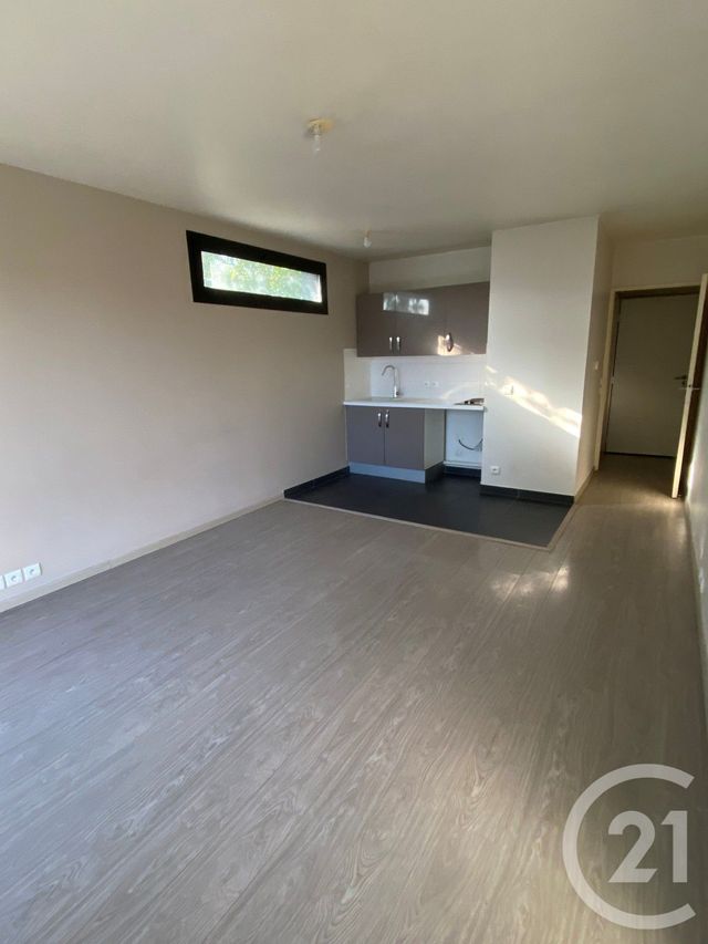 Appartement F2 à louer - 2 pièces - 44.87 m2 - LIMEIL BREVANNES - 94 - ILE-DE-FRANCE - Century 21 Boiss'Immobilier