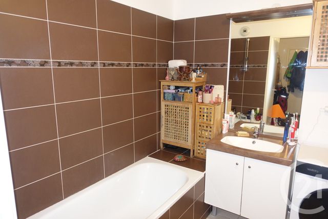 Appartement F3 à vendre - 3 pièces - 63.49 m2 - CHENNEVIERES SUR MARNE - 94 - ILE-DE-FRANCE - Century 21 Boiss'Immobilier