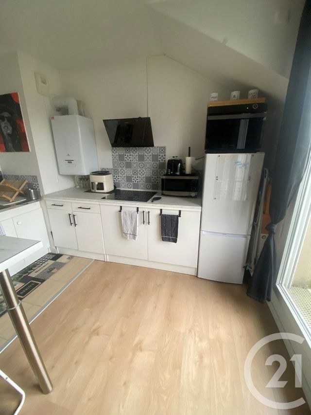 Appartement F1 à louer - 1 pièce - 26.8 m2 - BRIE COMTE ROBERT - 77 - ILE-DE-FRANCE - Century 21 Boiss'Immobilier