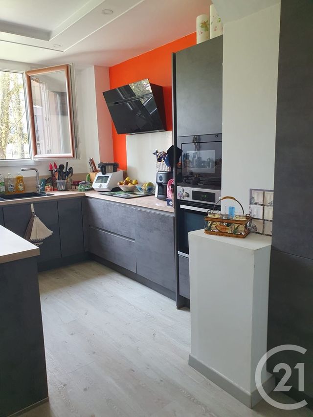 Appartement F3 à vendre - 3 pièces - 70.61 m2 - BRUNOY - 91 - ILE-DE-FRANCE - Century 21 Boiss'Immobilier