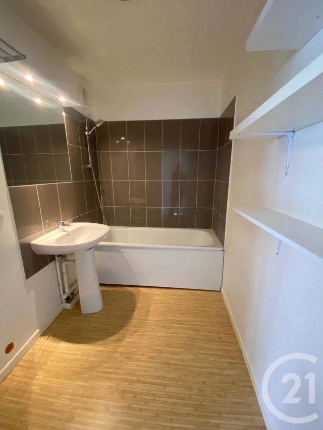 Appartement F3 à vendre - 3 pièces - 53.17 m2 - LIMEIL BREVANNES - 94 - ILE-DE-FRANCE - Century 21 Boiss'Immobilier