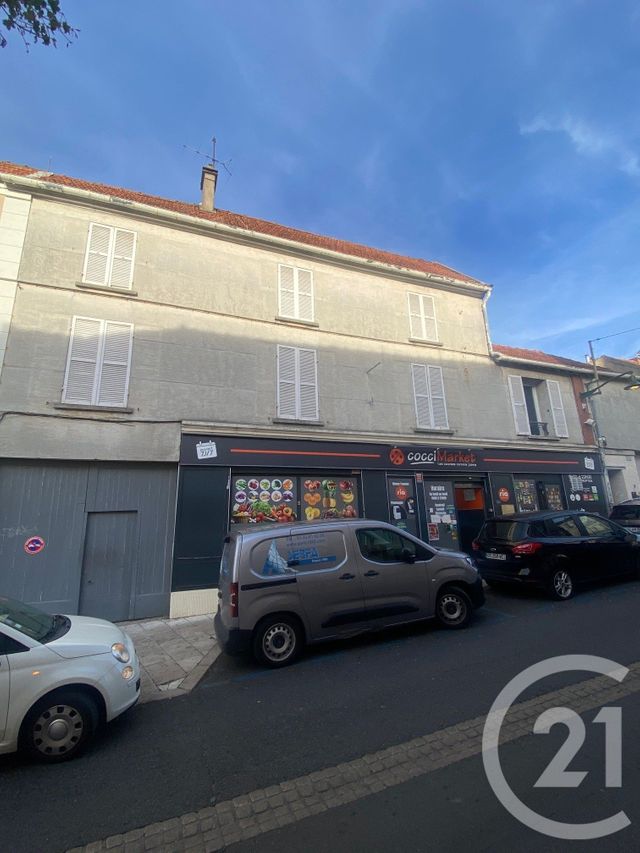 immeuble - BOISSY ST LEGER - 94