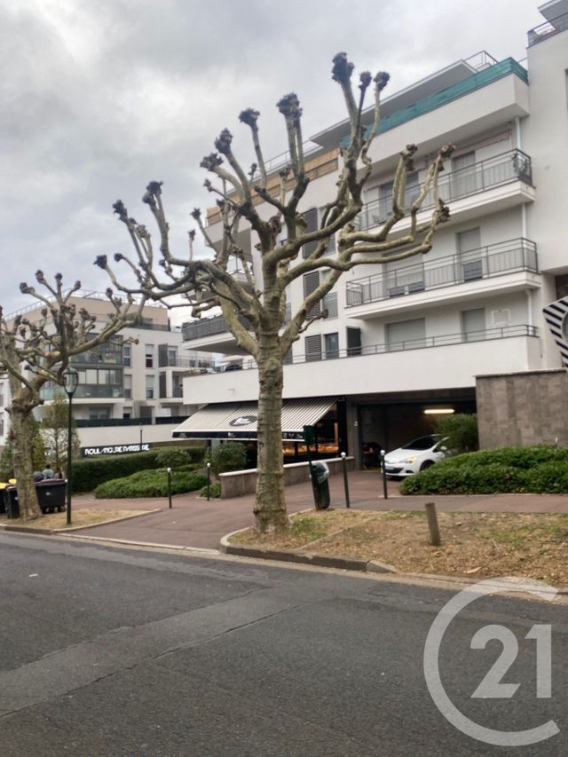 parking à louer - 45.0 m2 - BOISSY ST LEGER - 94 - ILE-DE-FRANCE - Century 21 Boiss'Immobilier
